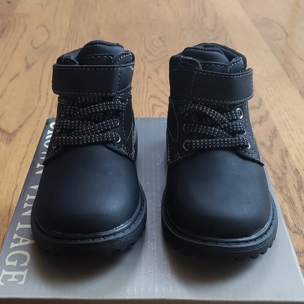 NIB Kids Lil Leon Boot Black Crown Vintage Size 6 Toddler